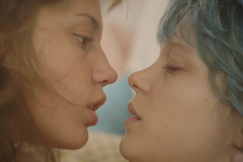 articles/2013/10/23/blue-is-warmest-color-feud-heats-up-jeremy-piven-may-be-delaying-entourage-film/131021-blue-warmest-color-tease_egath9