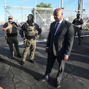 Mayor Ras Baraka of Newark confronts ICE agents at a demonstration outside an immigrant detention centre in Elizabeth, New Jersey May 7, 2025. The Mayor arrived at the gates of Delaney Hall to inspect the previously vacant prison that is being converted into an immigrant detention center. Delaney Hall has the ability to hold over a 1000 people, and the detention facility, privately owned by The GEO Group, holds a contract with the federal government to house people arrested by ICE.