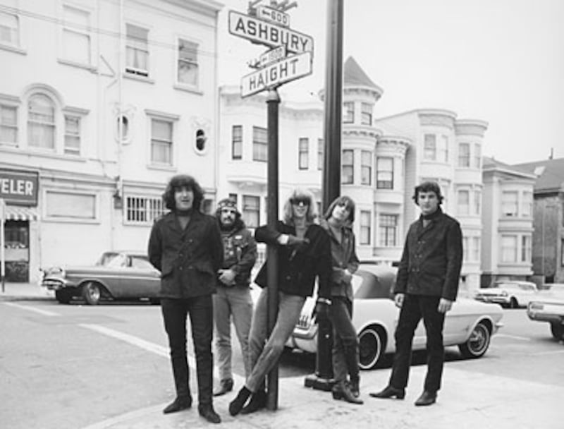 articles/2010/03/04/the-art-of-the-grateful-dead/dobrzynski-grateful-dead_85759_kqtco3