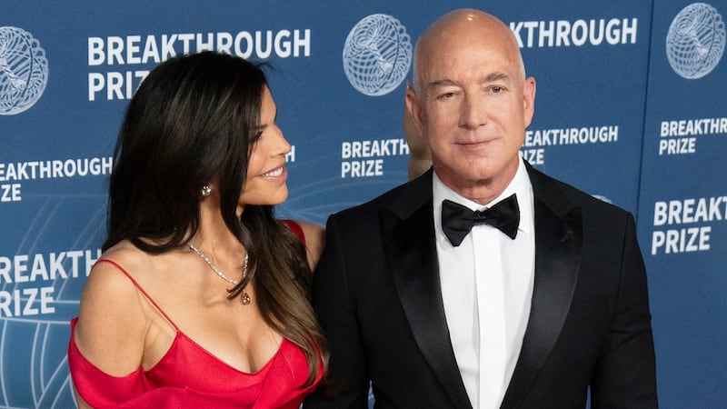 SANTA MONICA, CALIFORNIA - APRIL 05: Lauren Sanchez and Jeff Bezos attend the 2025 Breakthrough Prize Ceremony at Barker Hangar on April 05, 2025 in Santa Monica, California.  (Photo by Craig T Fruchtman/Getty Images)