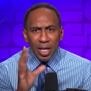 Stephen A. Smith speaks with Tommy Vietor on Pod Save America.