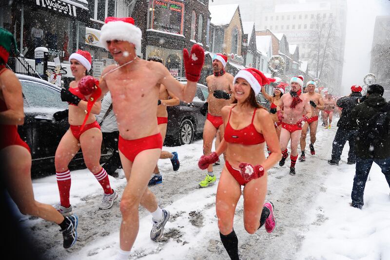 articles/2013/12/27/study-exercise-could-be-the-key-to-mitigating-the-christmas-weight-damage/131223-christmas-exercise-singal-tease_qyskck