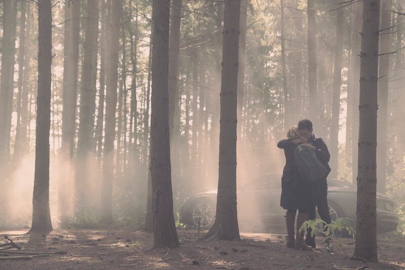 Elisabeth Moss and Max Minghella in Handmaid's Tale.