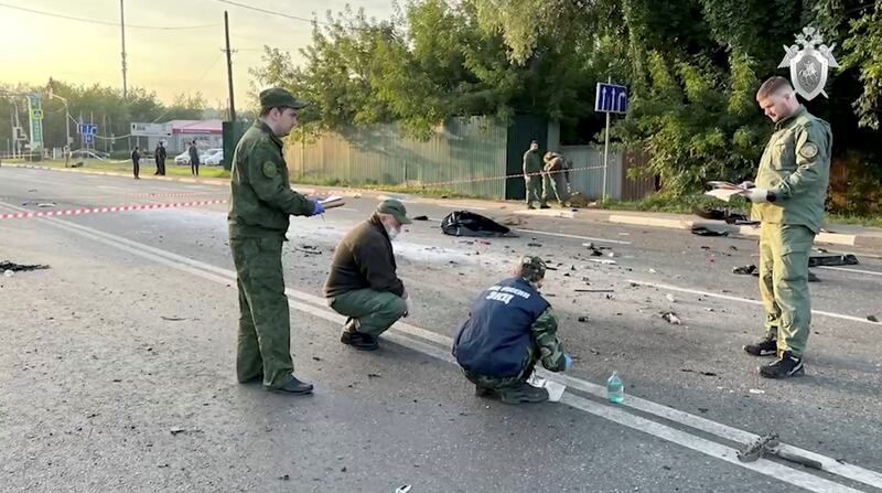 2022-08-21T075627Z_1094715576_RC2V0W9A2UW4_RTRMADP_3_RUSSIA-CARBOMB_oxsz3j