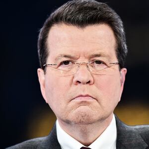 191224-tani-cavuto-tease_bzw91i