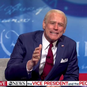 Jim-Carrey-as-Joe-Biden-SNL_cvdrvx