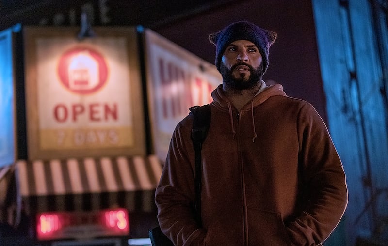 American_Gods_Ricky_Whittle_Ep1_mkohip