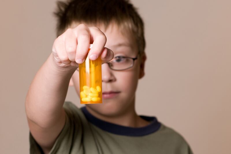 articles/2014/04/24/codeine-still-widely-prescribed-to-kids-despite-decades-old-warnings/140423-saunders-codeine-tease_oqcmtf