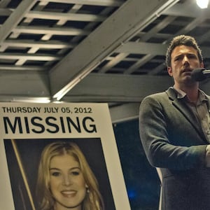 articles/2014/10/02/ben-affleck-delivers-the-best-performance-of-his-career-in-gone-girl/141001-fallon-affleck-tease_molxol