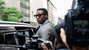 Jonathan Majors leaving Manhattan Criminal court.