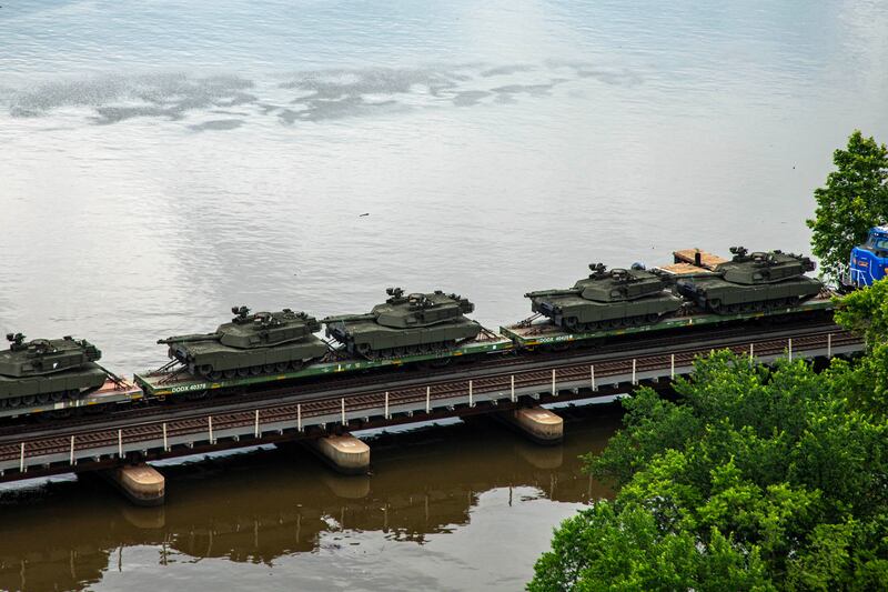 U.S. Army Abrams tanks arriving via rail to take part in Trump’s military birthday parade.