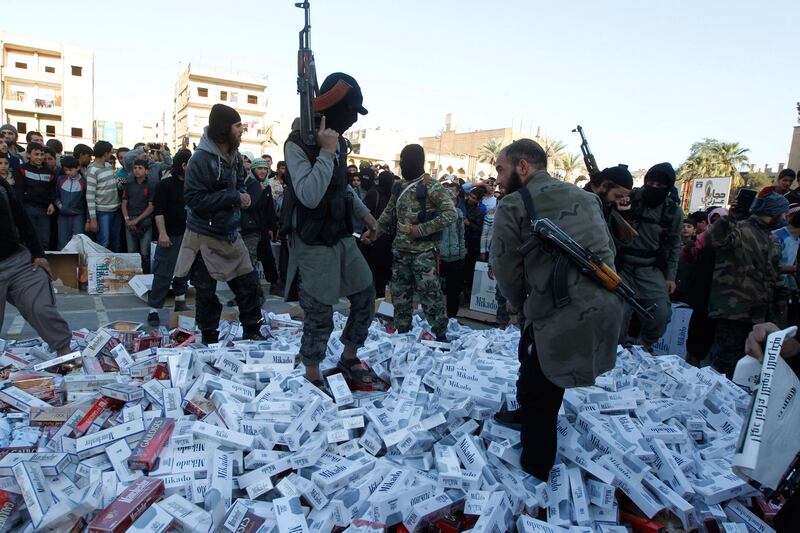 articles/2015/11/17/inside-isis-torture-brigades/151117-weiss-isis-part3-embed2_f2sxtt