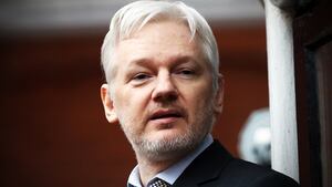 18115-Ackerman-assange-tease__sfnn8u