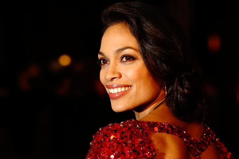 articles/2014/03/19/rosario-dawson-on-cesar-chavez-immigration-gentrification-in-nyc-and-beating-hollywood-bias/140317-stern-dawson-tease_hbt7vc