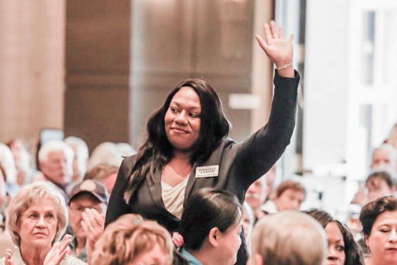 Danyell-Lanier-in-crowd_g0sbba