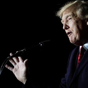 2022-01-30T023850Z_705802982_RC2B9S9UG49Z_RTRMADP_3_USA-TRUMP_ttds7d