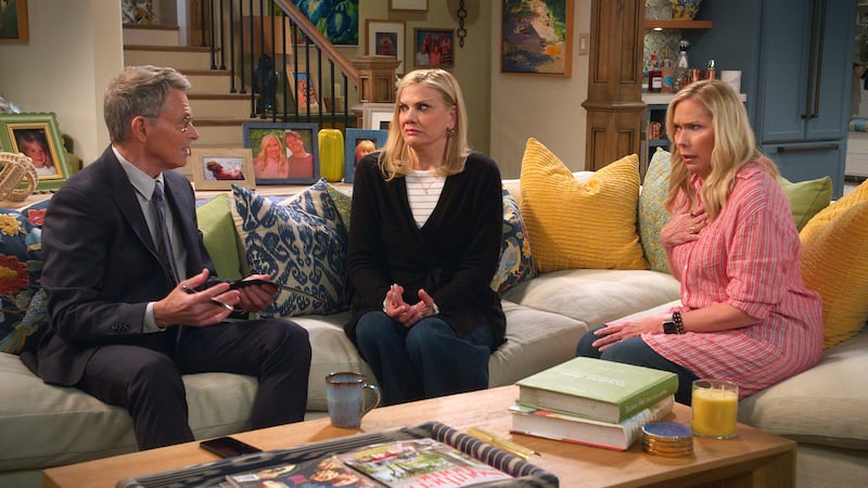 Tim Daly as Andrew, Kristen Johnston as Carol, and Leanne Morgan.