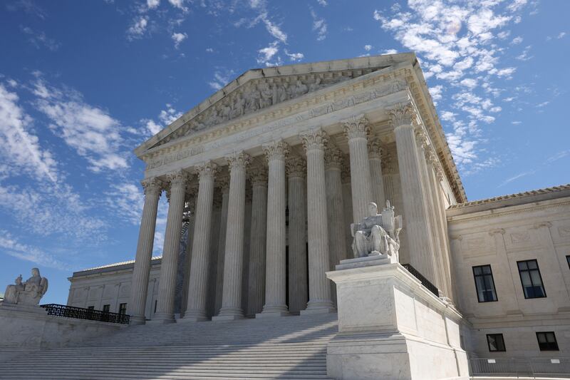 The U.S. Supreme Court building is seen on the day that Justices Clarence Thomas and Samuel Alito released their delayed financial disclosure reports and the reports were made public in Washington, U.S., August 31, 2023. REUTERS/Kevin Wurm  REFILE - CORRECTING YEAR