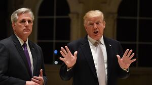 Kevin McCarthy and Donald Trump in Wes Palm Beach in 2018.