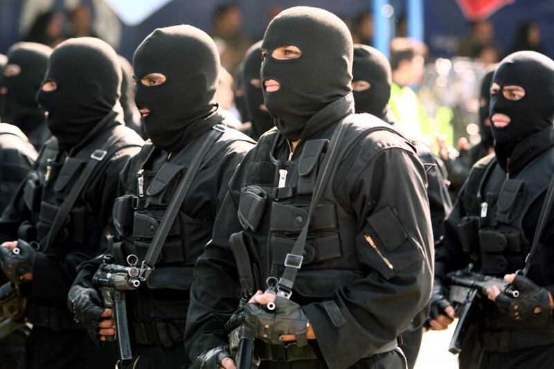 articles/2012/07/28/outed-by-the-military-some-gays-fleeing-iran/gays-iran-saberi-memarian_isxyba