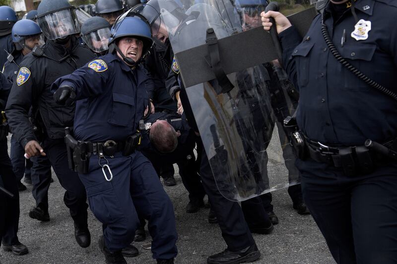 articles/2015/04/30/freddie-gray-was-banging-against-the-walls-for-help-not-harm/150428-baltimore-protests1_d8zgq4