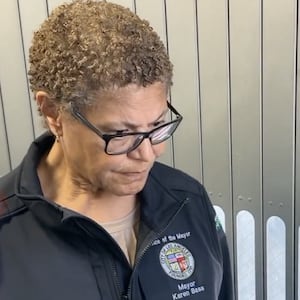 Los Angeles Mayor Karen Bass dodges questions from a Sky News reporter as she touched down in the city on Wednesday.