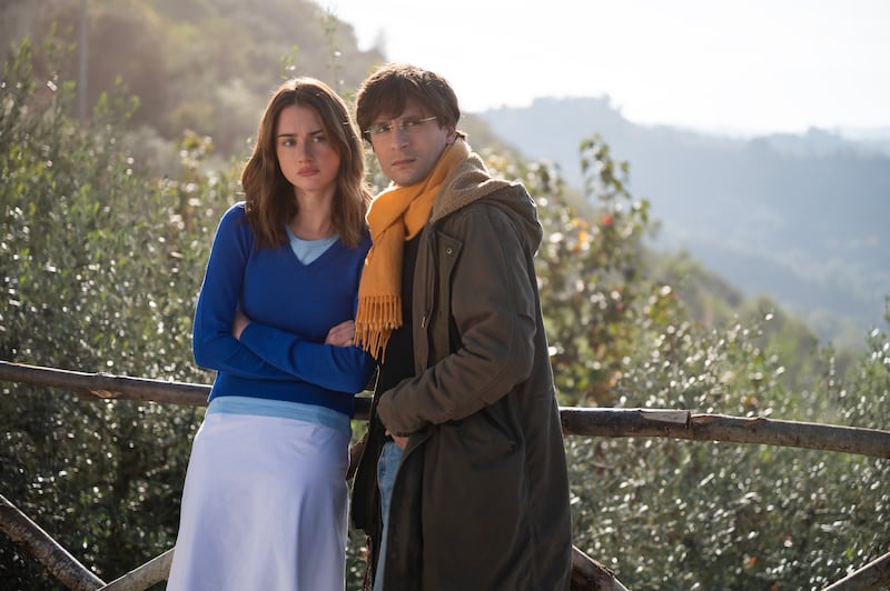Grace Van Patten and Giuseppe De Domenico in The Twisted Tale of Amanda Knox.