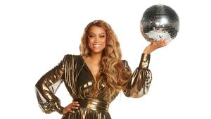 201006-bradley-tyra-tease_l89i7s