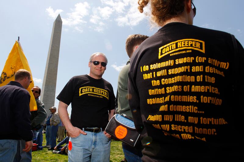 articles/2013/10/15/oath-keepers-bring-on-the-collapse/131014-dickson-oath-keepers-tease_u6kgey