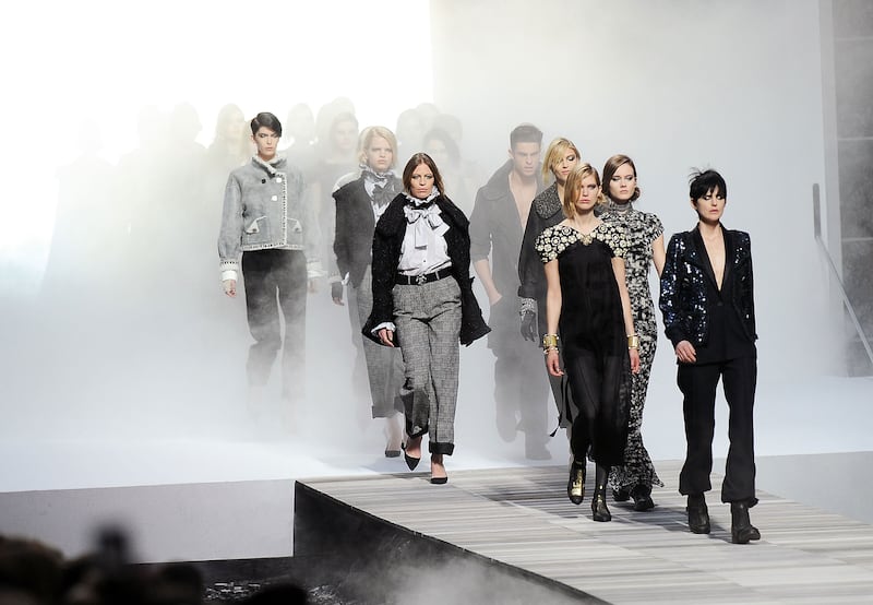 220730-fraser-fashion-dystopia-embed-02_ay2waj