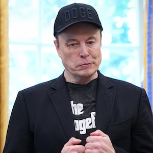 Musk had bruising around his eye during his final Oval Office appearance, which he said was a result of "horsing around" with his son.