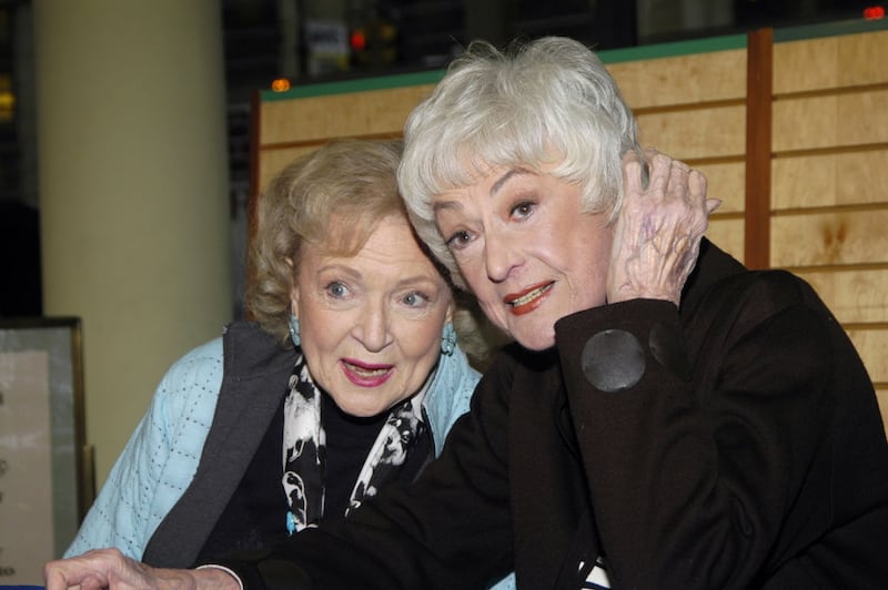 Betty White and Bea Arthur playing nice for the cameras in 2005.