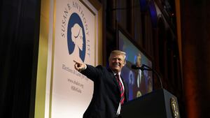 2018-05-23T011030Z_1527932483_RC1BBAB12910_RTRMADP_3_USA-TRUMP-ABORTION_v7xdku