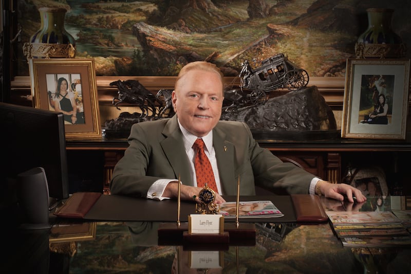 LarryFlynt_by_Alyssa_Greenberg_1_j7nlgj