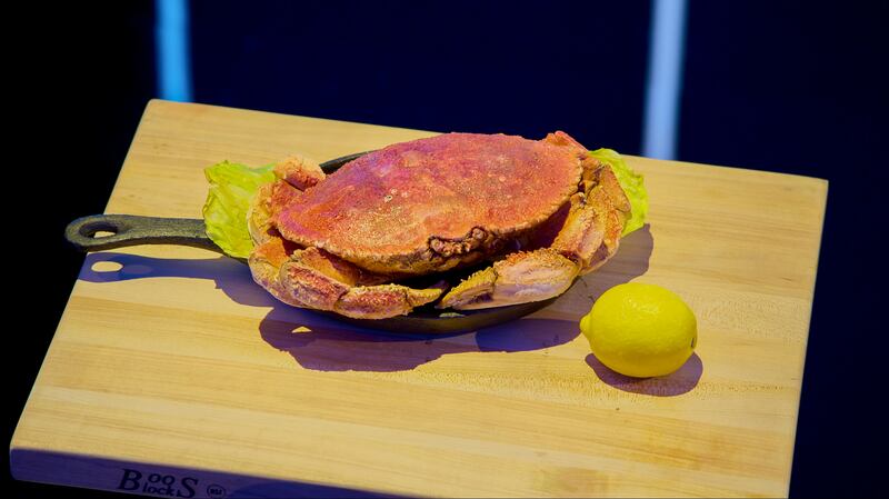 A cake made to look like a crab on 'Is it Cake, Too?'