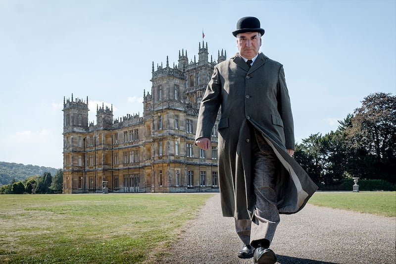 1555011222_focus-features_downton-abbey_unit_2_cqubwr
