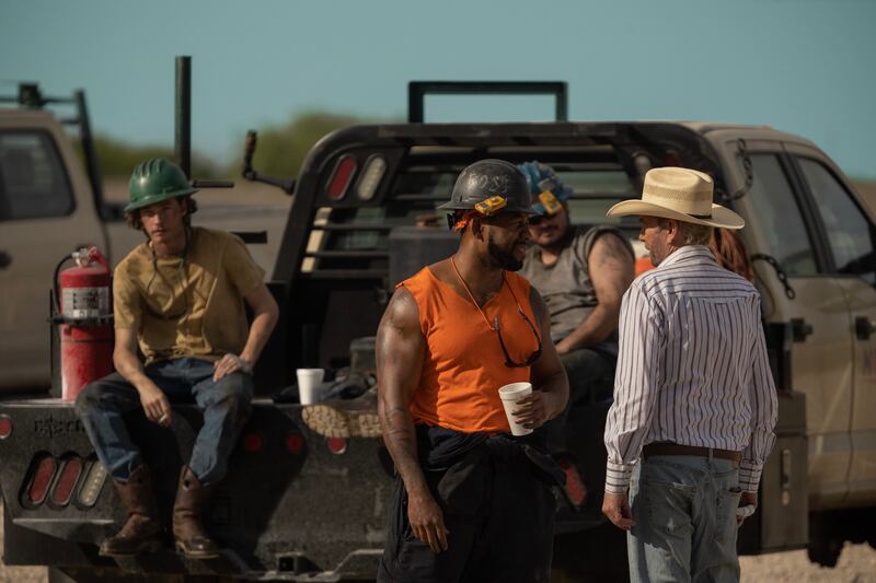 Jacob Lofland as Cooper Norris, Mustafa Speaks as Boss and Billy Bob Thornton as Tommy Norris