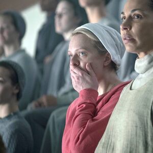 180702-Zaragoza-Handmaids-Tale-tease_vrnnkb