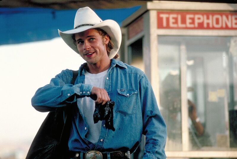 072122-holmes-bradpitt-embed1_eiuwfy