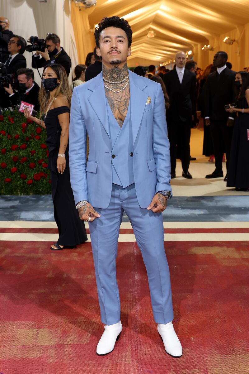 met-gala-Nyjah-Huston_tkusiy
