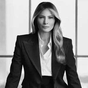 Melania Trump official portrait