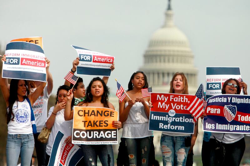articles/2012/06/15/will-evangelicals-immigration-shift-mean-common-ground-with-obama/evangelicals-immigration-reform-sessions-teaser_rph1br