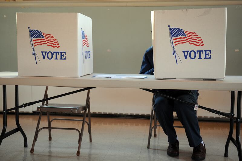 articles/2012/03/13/lies-damn-lies-and-statistics-how-ruy-teixeira-got-it-wrong-on-swing-vote/swing-vote-new-republic-killian_jostdc