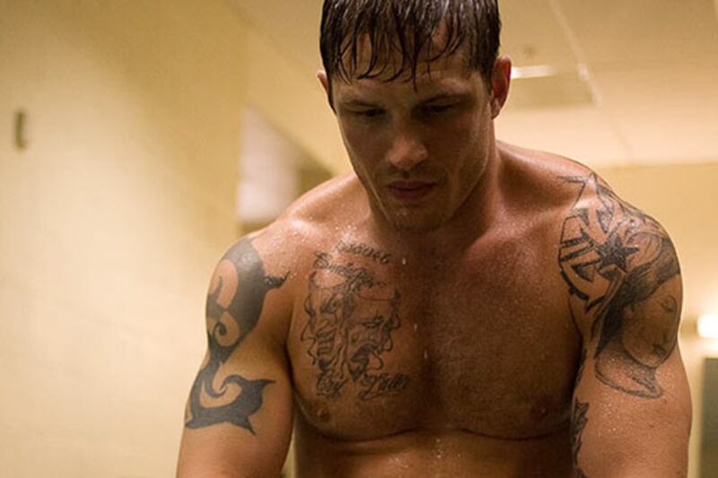 articles/2011/09/16/tom-hardy-talks-warrior-dark-knight-rises-michael-fassbender-and-drug-abuse/tom-hardy-stern-tease_k1t8am