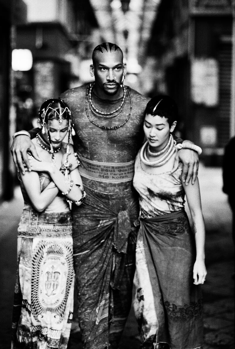 galleries/2013/10/23/jean-paul-gaultier-s-legacy/131021-gaultier-unwerth-survivors_vwfvcd
