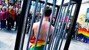 190127-bixby-trump-chechnya-lgbt-trump-tease_sgmkso