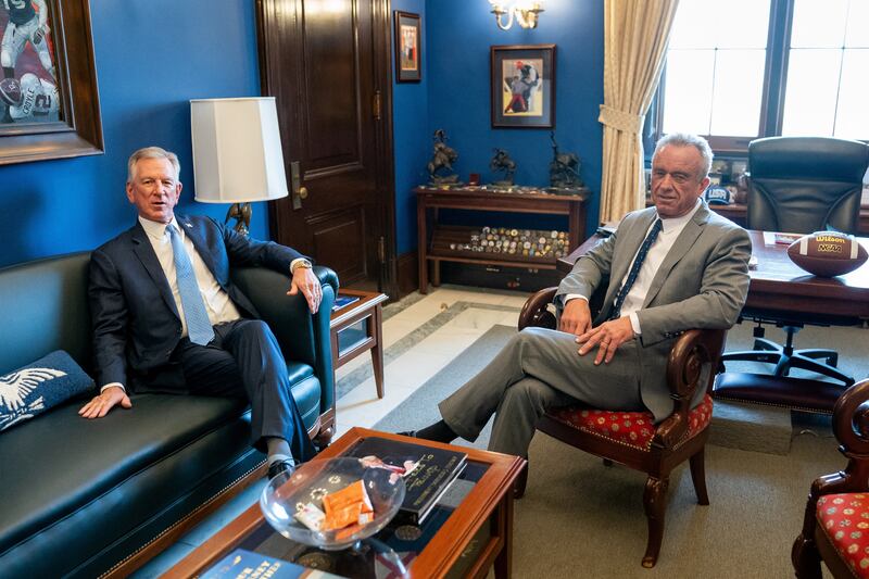 Robert F. Kennedy Jr., U.S. President-elect Donald Trump’s nominee to run the Department of Health and Human Services, meets with U.S. Senator Tommy Tuberville (R-AL) on Capitol Hill in Washington, U.S., December 17, 2024. REUTERS/Elizabeth Frantz
