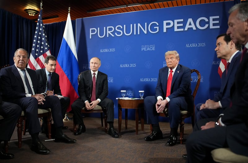 Trump and Putin with Russian Minister of Foreign Affairs Sergey Lavrov (L) and U.S. Secretary of State Marco Rubio also joined the meeting.