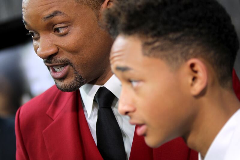 articles/2014/03/02/backstage-at-the-razzie-awards-honoring-hollywood-s-worst-films/140302-will-smith-tease_kngjzz