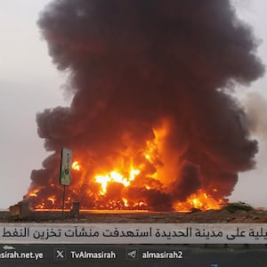 Port Hodeidah on fire